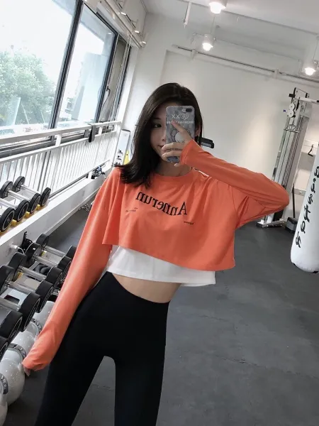 AMI Paris Cropped Long-Sleeve Tee Orange T-Shirts - 1