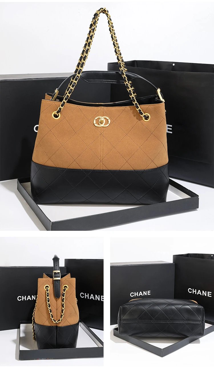 Chanel Gabrielle Hobo Bag Beige and Black Quilted Leather Shoulder Bag - 17