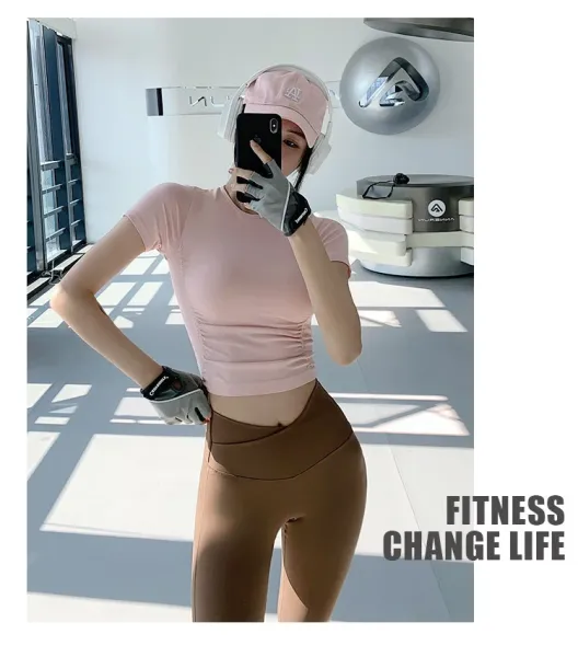 Design Cropped Short-Sleeve T-Shirt Pink + High-Waisted Leggings Brown Activewear - 2