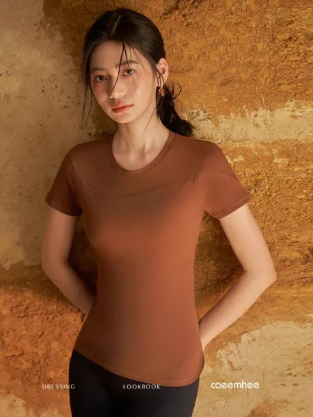 Design Caeeemhee Seamless Performance Tee Brown Activewear Top Activewear - 1