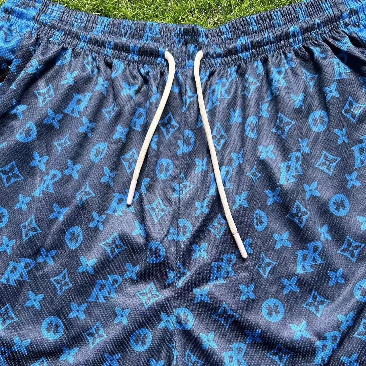 Louis Vuitton Monogram Repeat Print Basketball Shorts Black / White - 17