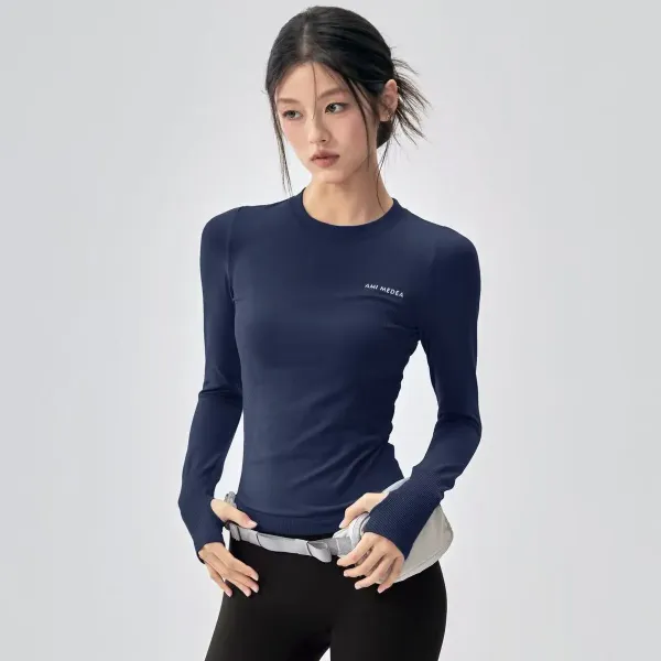 AMI Paris AMI MEDEA Long Sleeve Base Layer Top Black Base Layer - 13