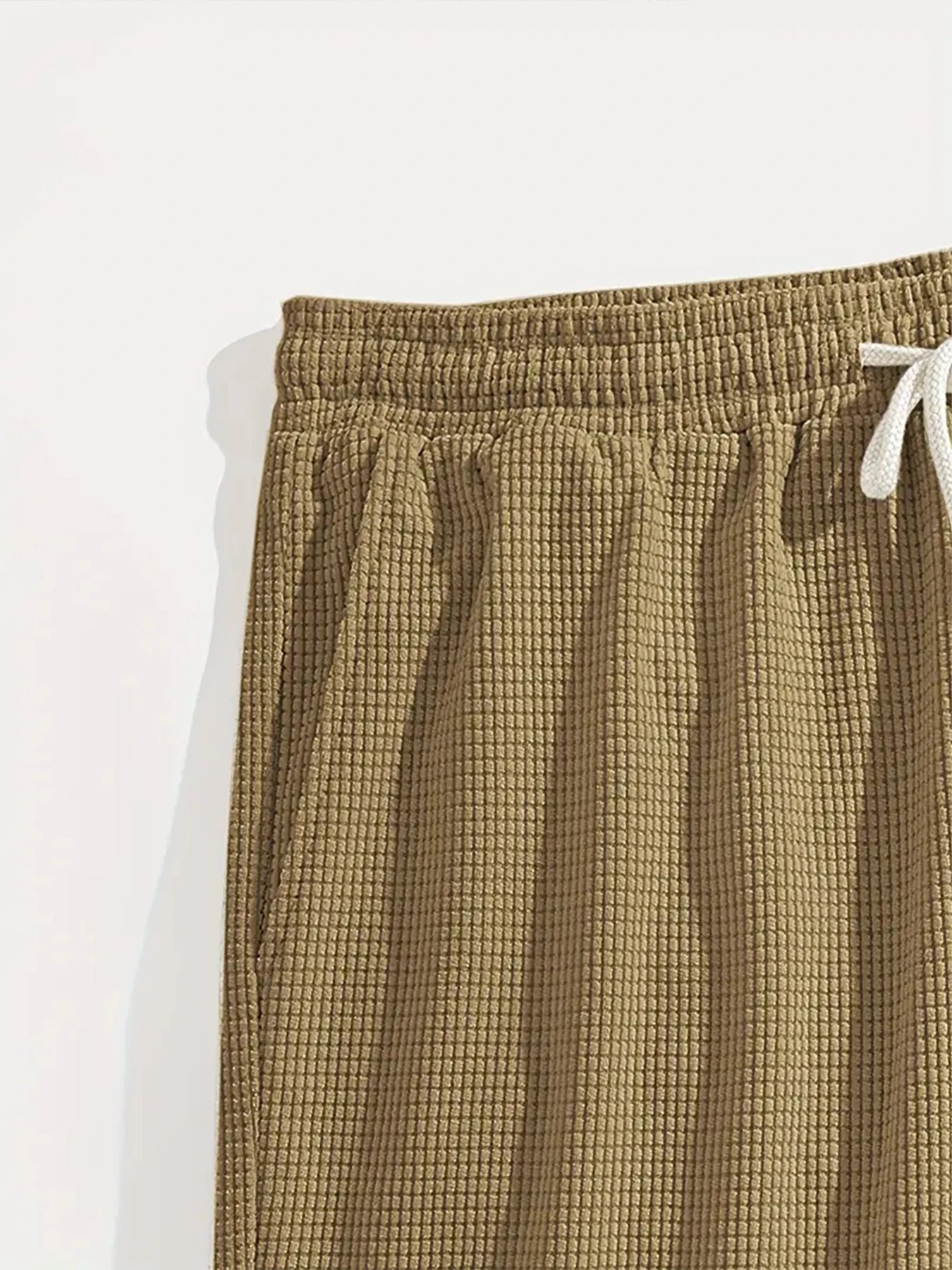 Design Waffle Texture Drawstring Shorts Olive Green Shorts - 20