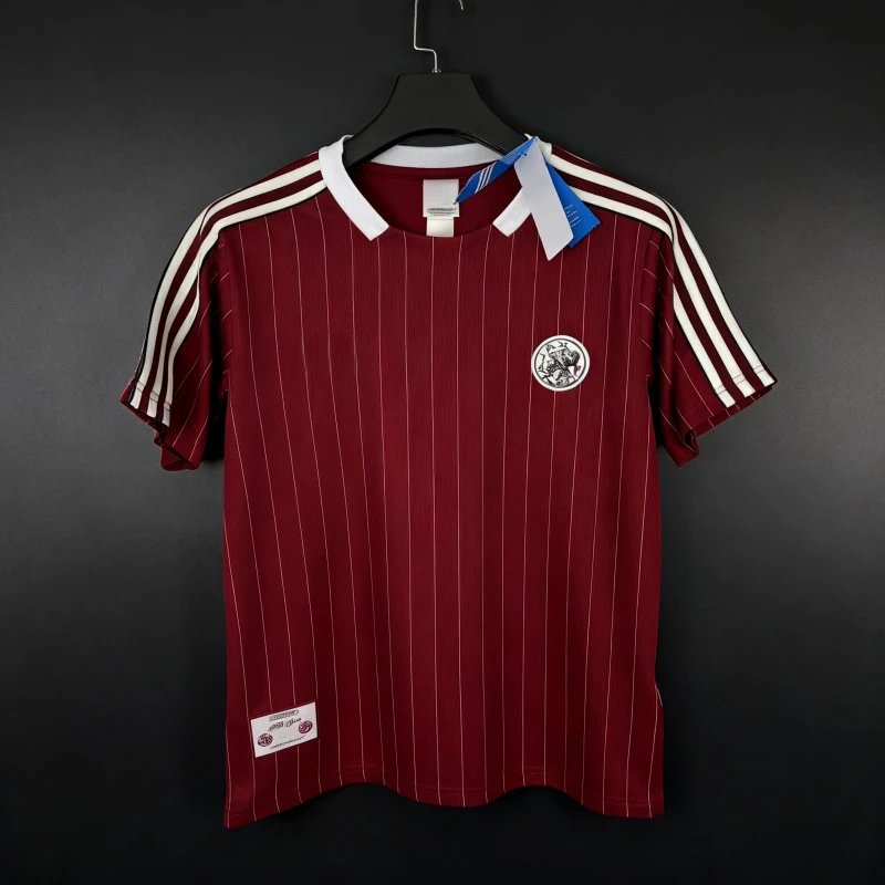 2526 Retro Ajax Maroon