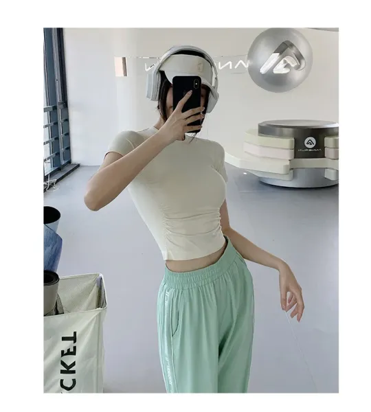 Design Cropped Short-Sleeve T-Shirt Pink + High-Waisted Leggings Brown Activewear - 23