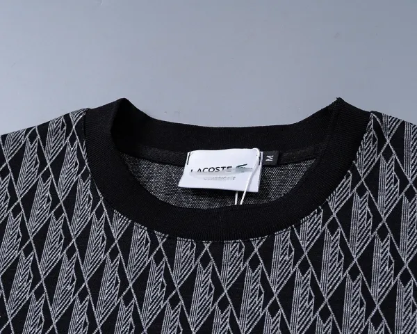Design Checkerboard Texture T-Shirt with Embroidered Graphic White T-Shirt - 5