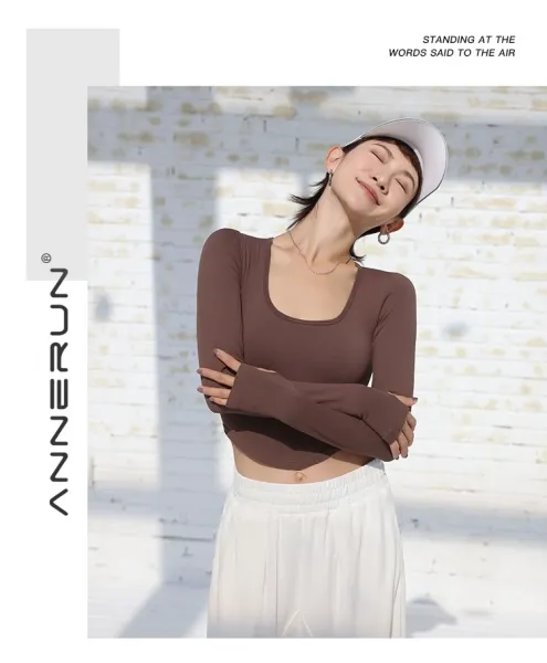 Design Long Sleeve Cropped Top and Track Pants Set in Burgundy - 20