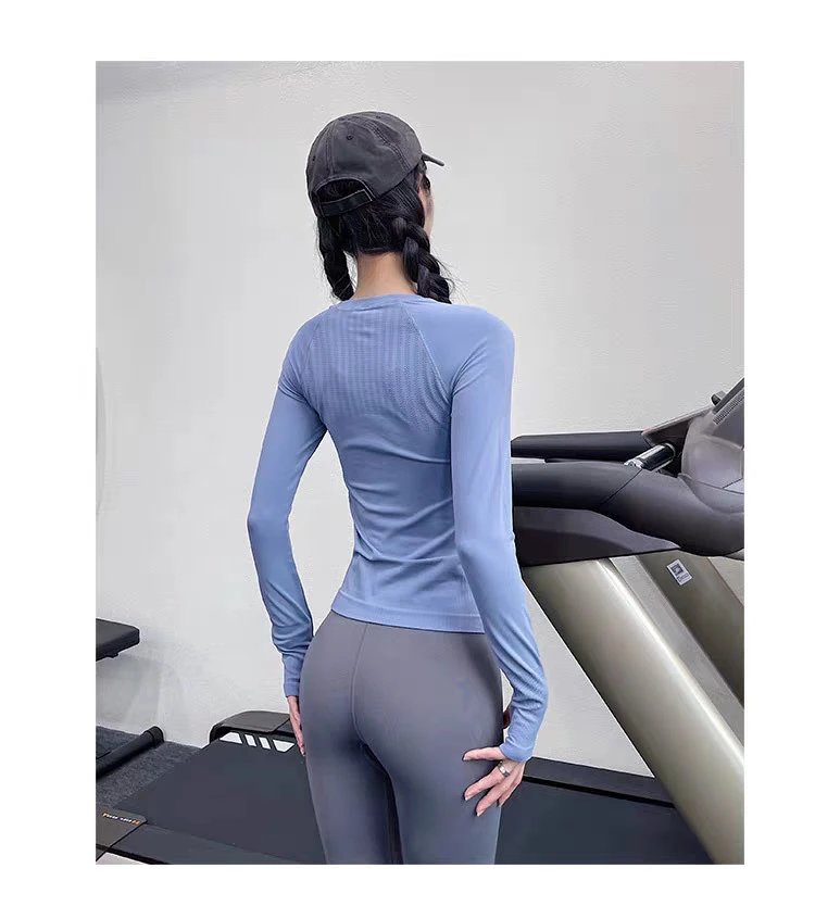Design Long Sleeve Base-Layer Top in Periwinkle Blue with Ribbed Cuffs Activewear - 18