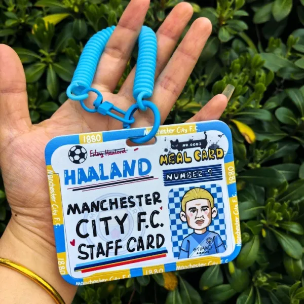 Design Al-Nassr FC Cristiano Ronaldo Staff Meal Card Keychain Yellow Accessories - 8