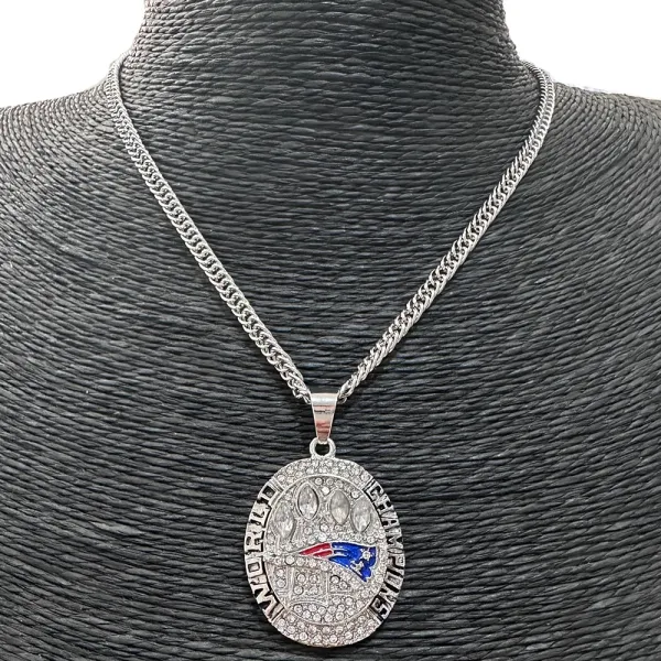 New England Patriots Super Bowl Champions Pendant Necklace Silver Multicolor Jewelry - 4