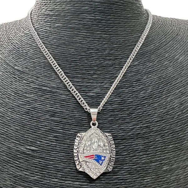New England Patriots Super Bowl Champions Pendant Necklace Silver Multicolor Jewelry - 5