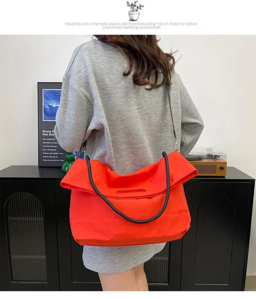 Design Fold-Over Shoulder Bag Black - 13