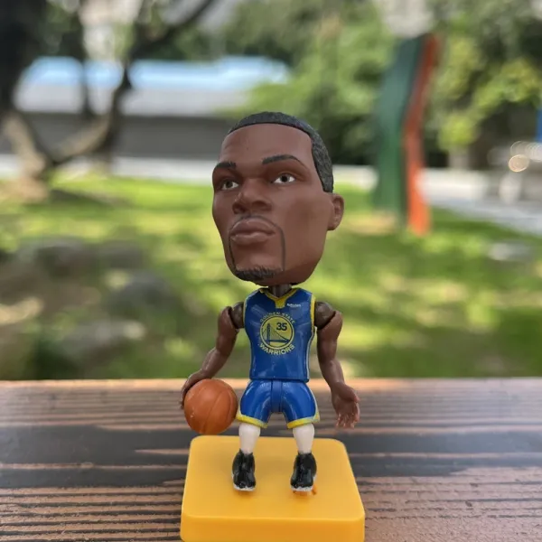 Los Angeles Lakers LeBron James Bobblehead Figurine Accessories - 9