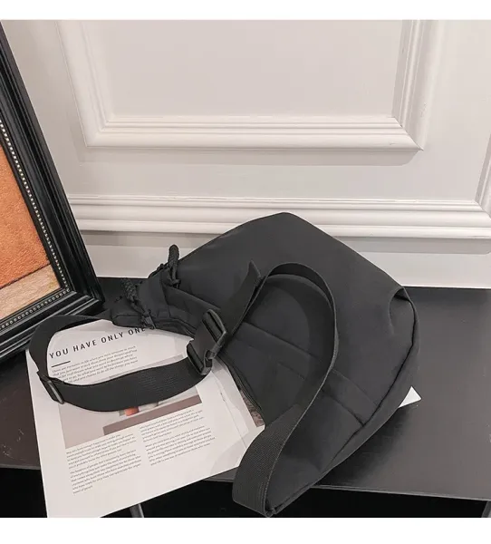 Design Minimalist Black Hobo Crossbody Bag - 31