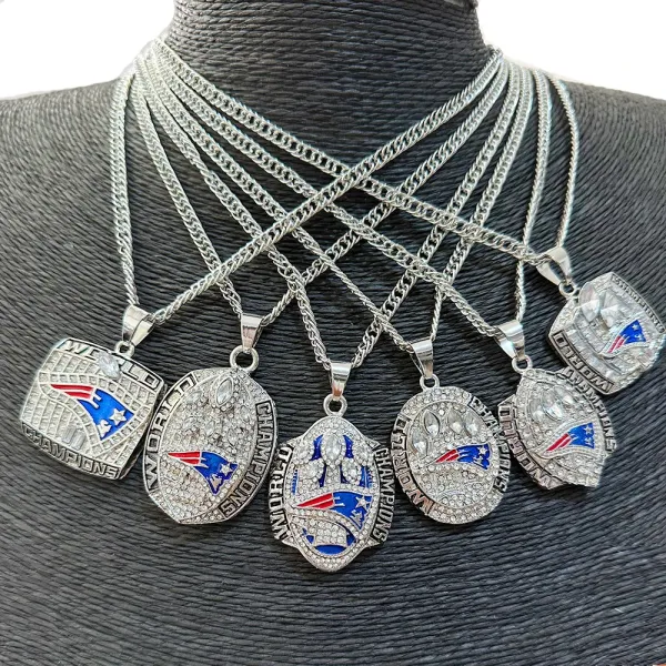 New England Patriots Super Bowl Champions Pendant Necklace Silver Multicolor Jewelry - 1