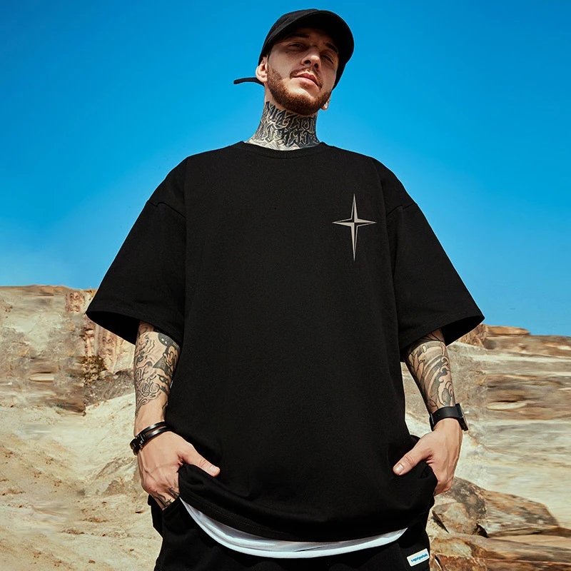 Design Oversized T-Shirt with Compass Star Logo Black T-Shirt - 3
