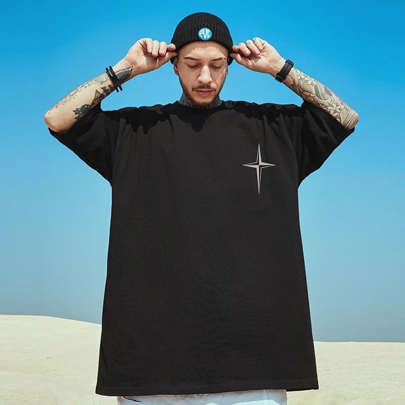 Design Oversized T-Shirt with Compass Star Logo Black T-Shirt - 4