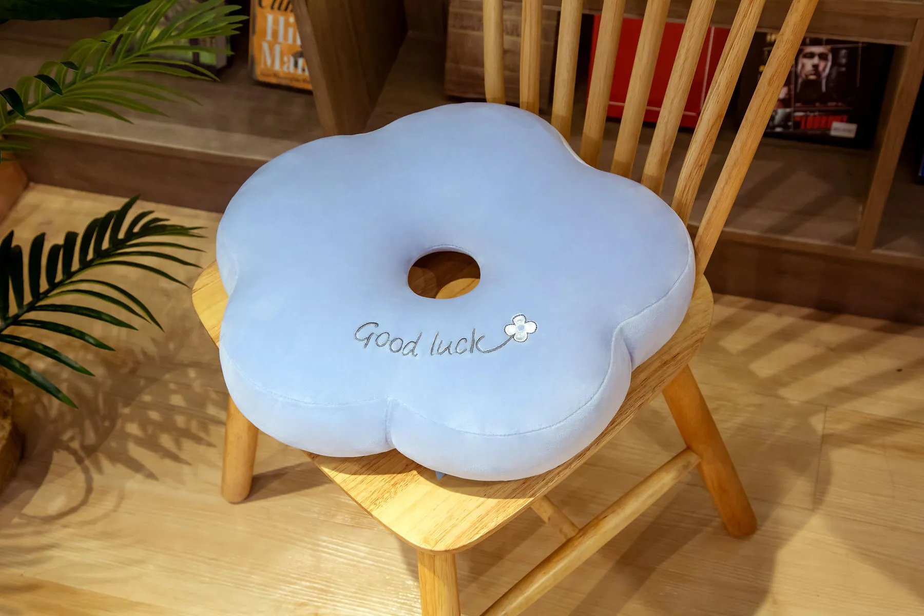 Design Flower-Shaped Donut Cushion Pink Seat Pad Accessories - 11