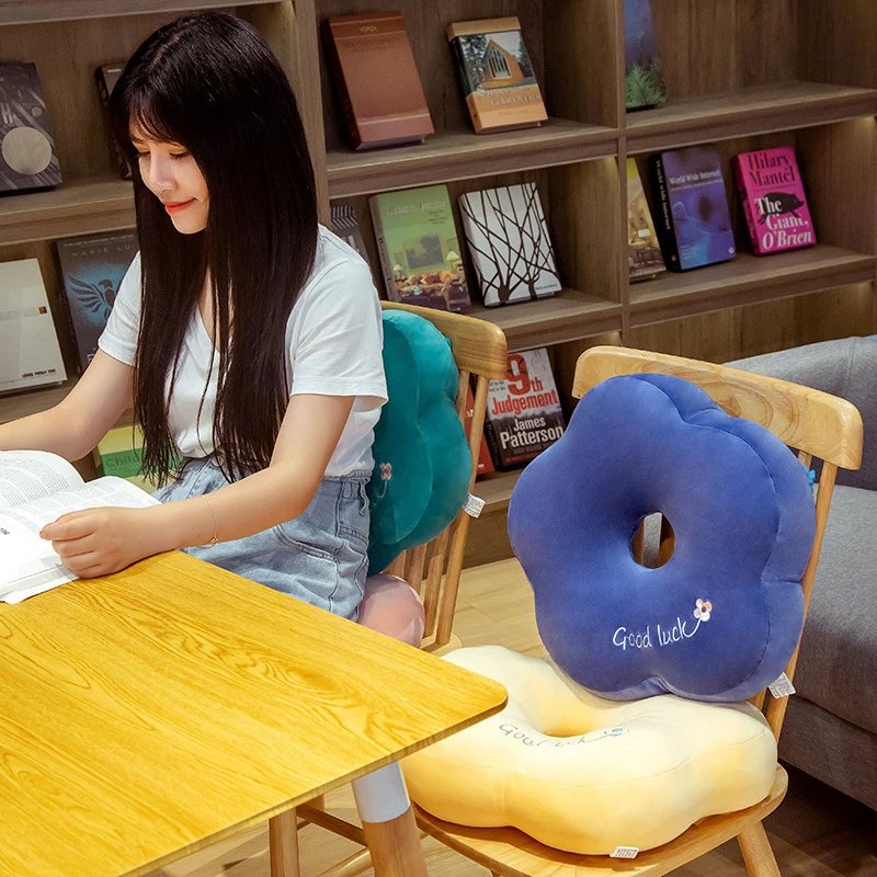 Design Flower-Shaped Donut Cushion Pink Seat Pad Accessories - 16