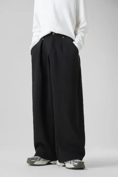 Design Wide-Leg Pleated Trousers Black Pants - 1