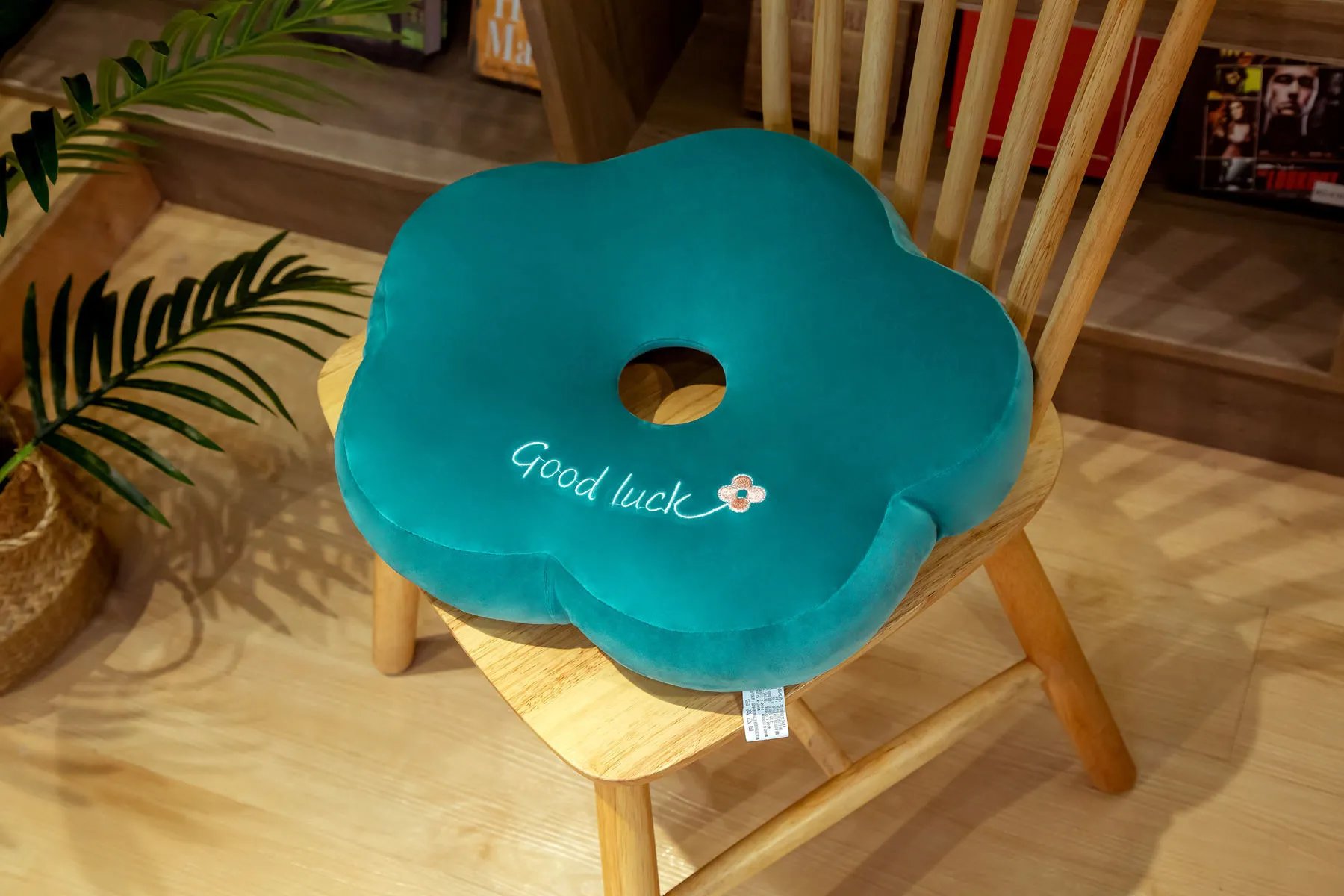 Design Flower-Shaped Donut Cushion Pink Seat Pad Accessories - 7