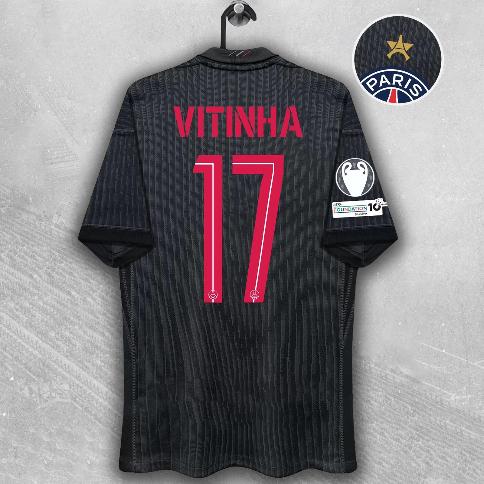 2526 Paris Four Champions League # 17