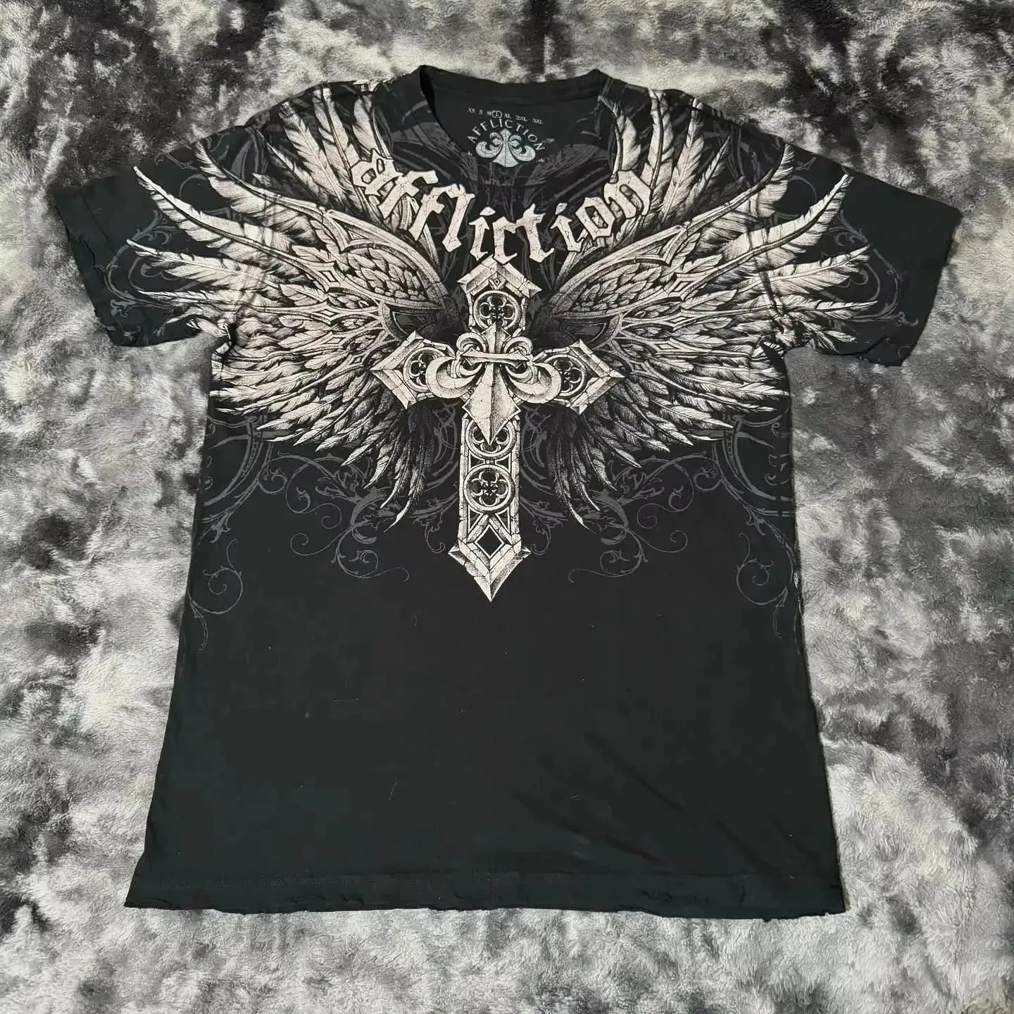 Design Winged Skull Graphic Black T-Shirt - 2