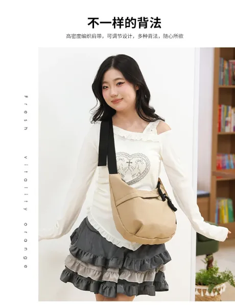 Design Canvas Hobo Bag Beige with Black Straps Shoulder Bag - 5