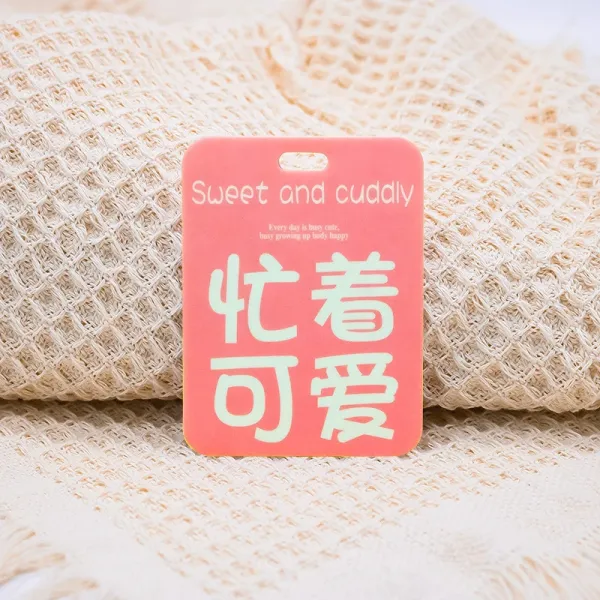 Design Sweet and Cuddly 'Mángzhe Kě'Ài' Tag Pink Card Accessory Accessories - 1