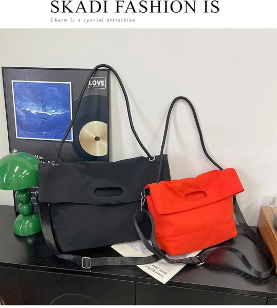 Design Fold-Over Shoulder Bag Black - 27