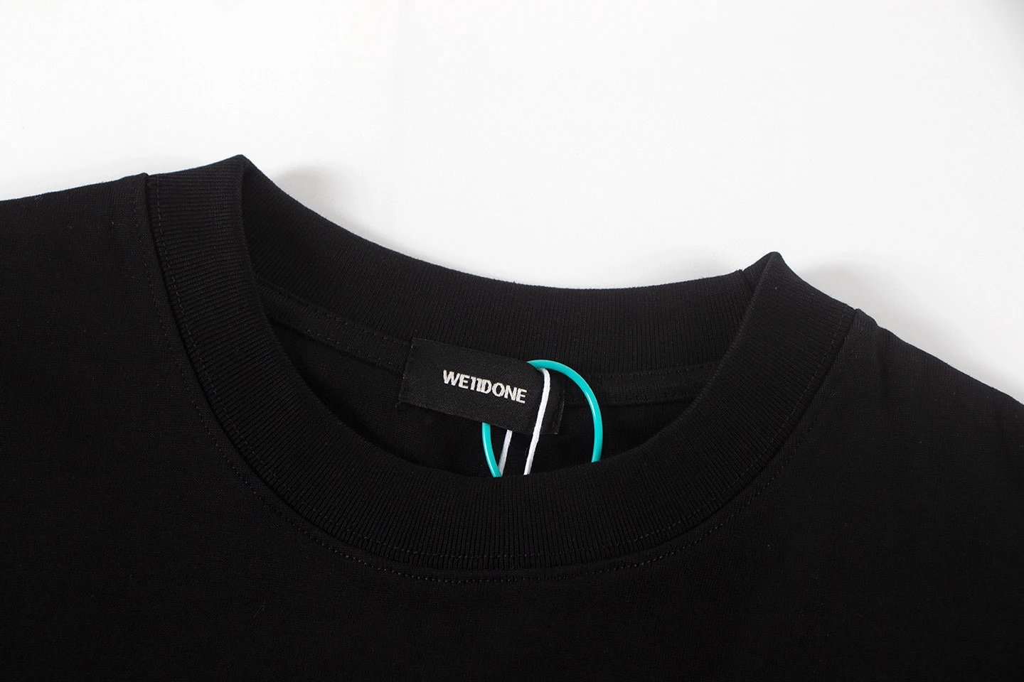 Design Wetidone Logo Graphic T-Shirt White T-Shirts - 11