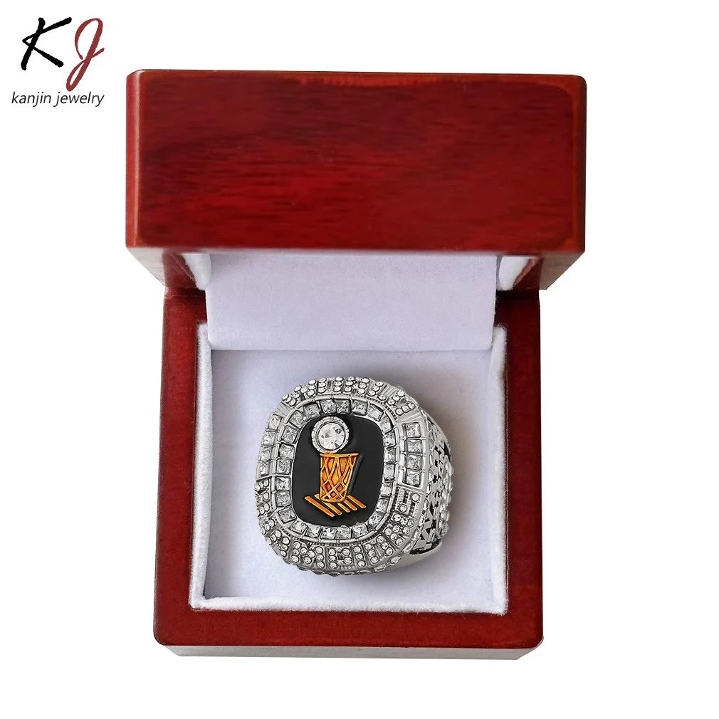 Miami Heat 2006 Championship Ring photo 3