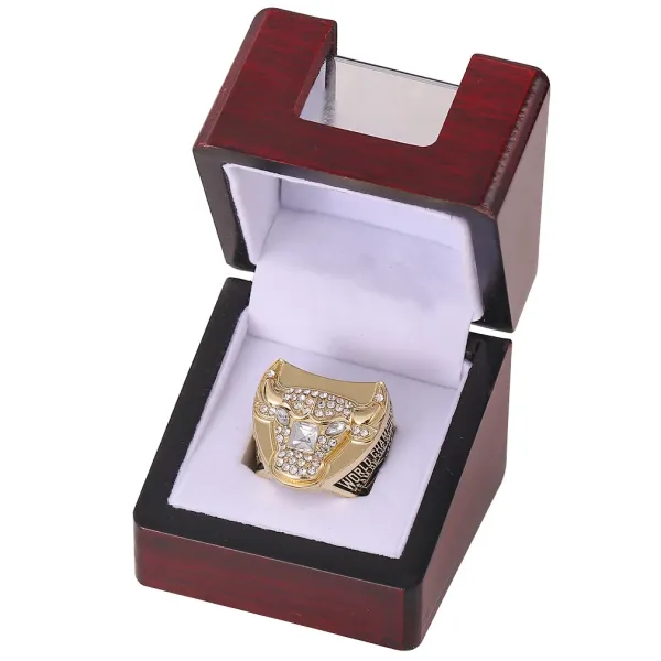 Chicago Bulls NBA Championship Ring Gold Crystal Jewelry - 4