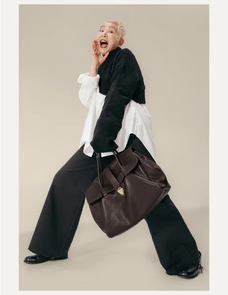 Design Structured Flap Lock Handbag Black - 15