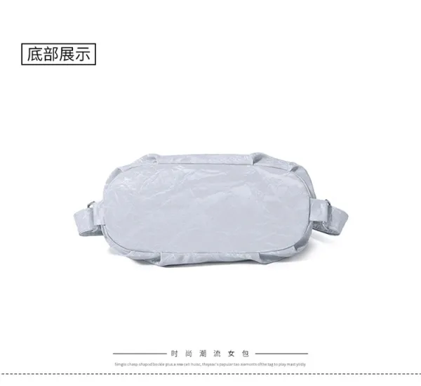 Design AIHITU STUDIO Cartoon Bear Print Silver Gray Hobo Bag - 16