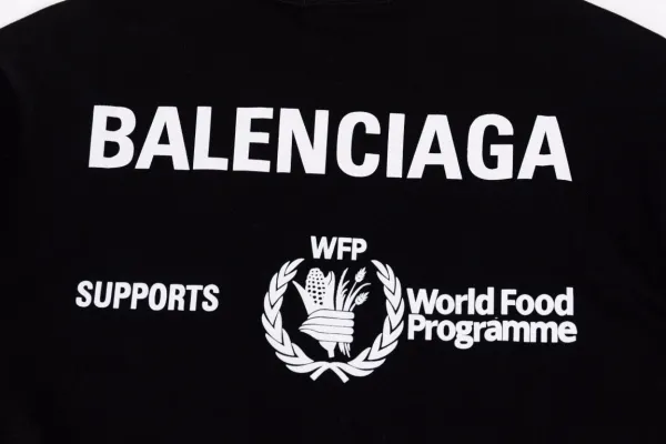 Balenciaga Distorted Logo White T-Shirt - 15