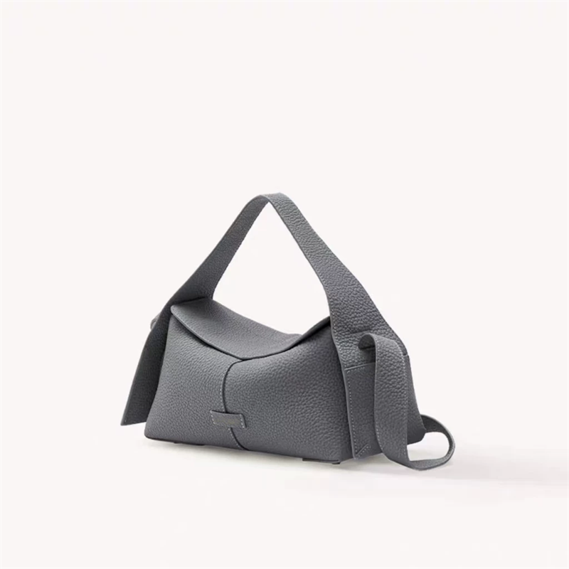 Jacquemus Le Chiquito Beige Grained Leather Underarm Bag Shoulder Bags - 23