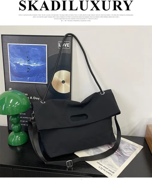 Design Fold-Over Shoulder Bag Black - 32