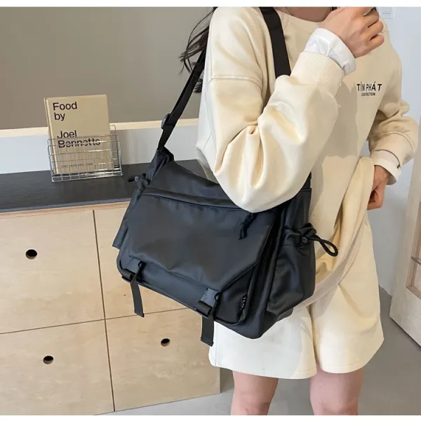 Design Utility Messenger Bag Black Crossbody Bag - 26
