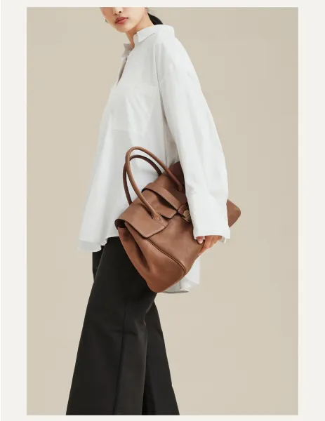 Design Structured Flap Lock Handbag Black - 19