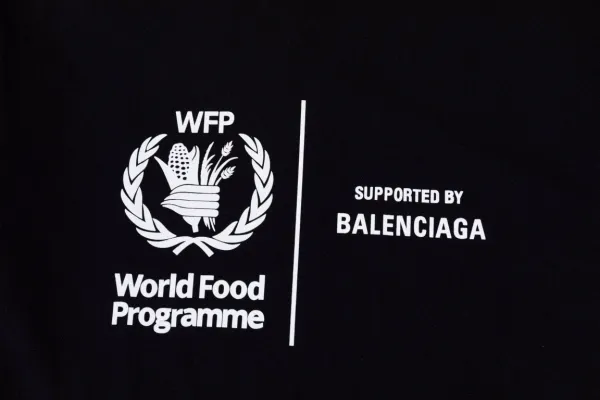 Balenciaga Distorted Logo White T-Shirt - 13