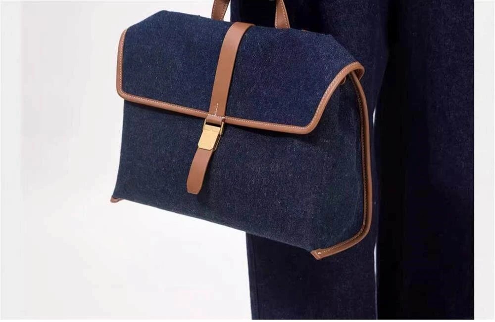Design Leather Flap Messenger Bag Brown Crossbody Bags - 24