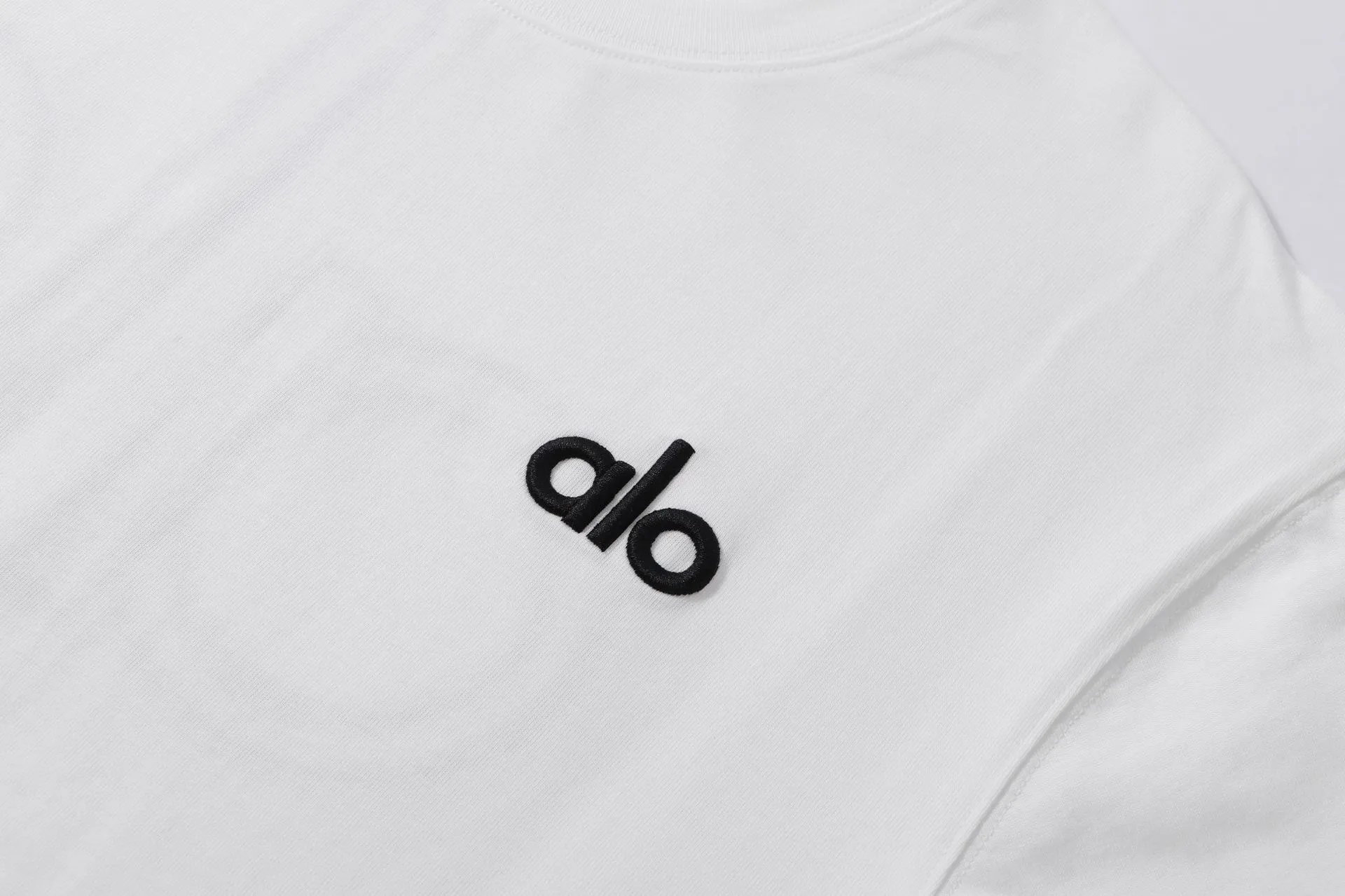 Alo Logo Graphic Black T-Shirt - 8