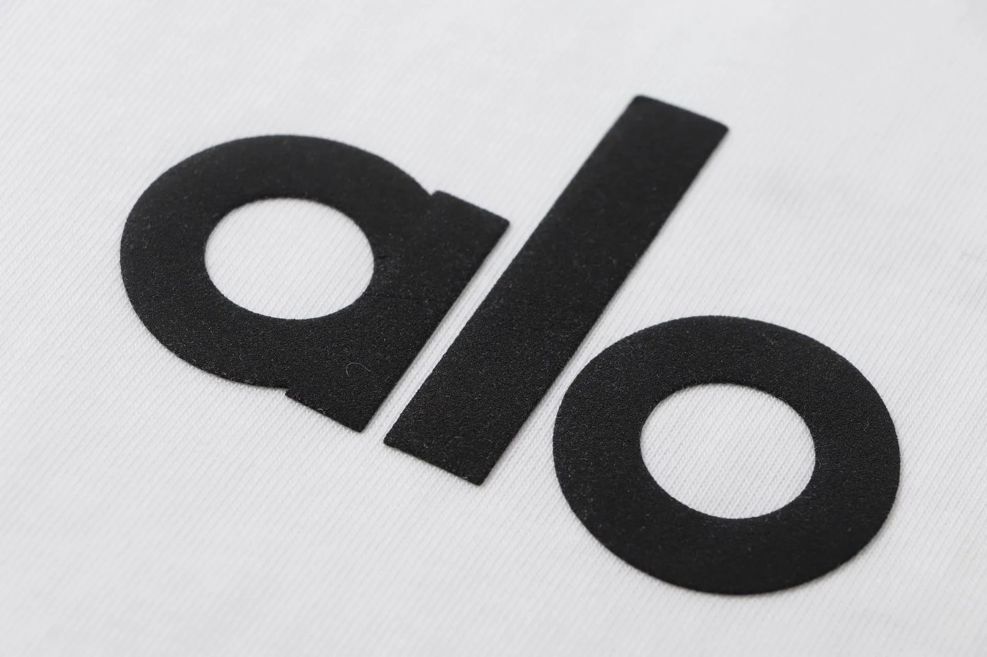 Alo Logo Graphic Black T-Shirt - 24