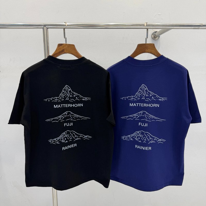 Mountain Series Graphic T-Shirt Black and Navy