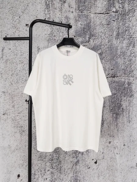 Design Run On Clouds New York Graphic T-Shirt White and Black T-Shirts - 44