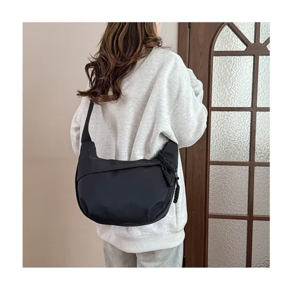 Design Minimalist Black Hobo Crossbody Bag - 25