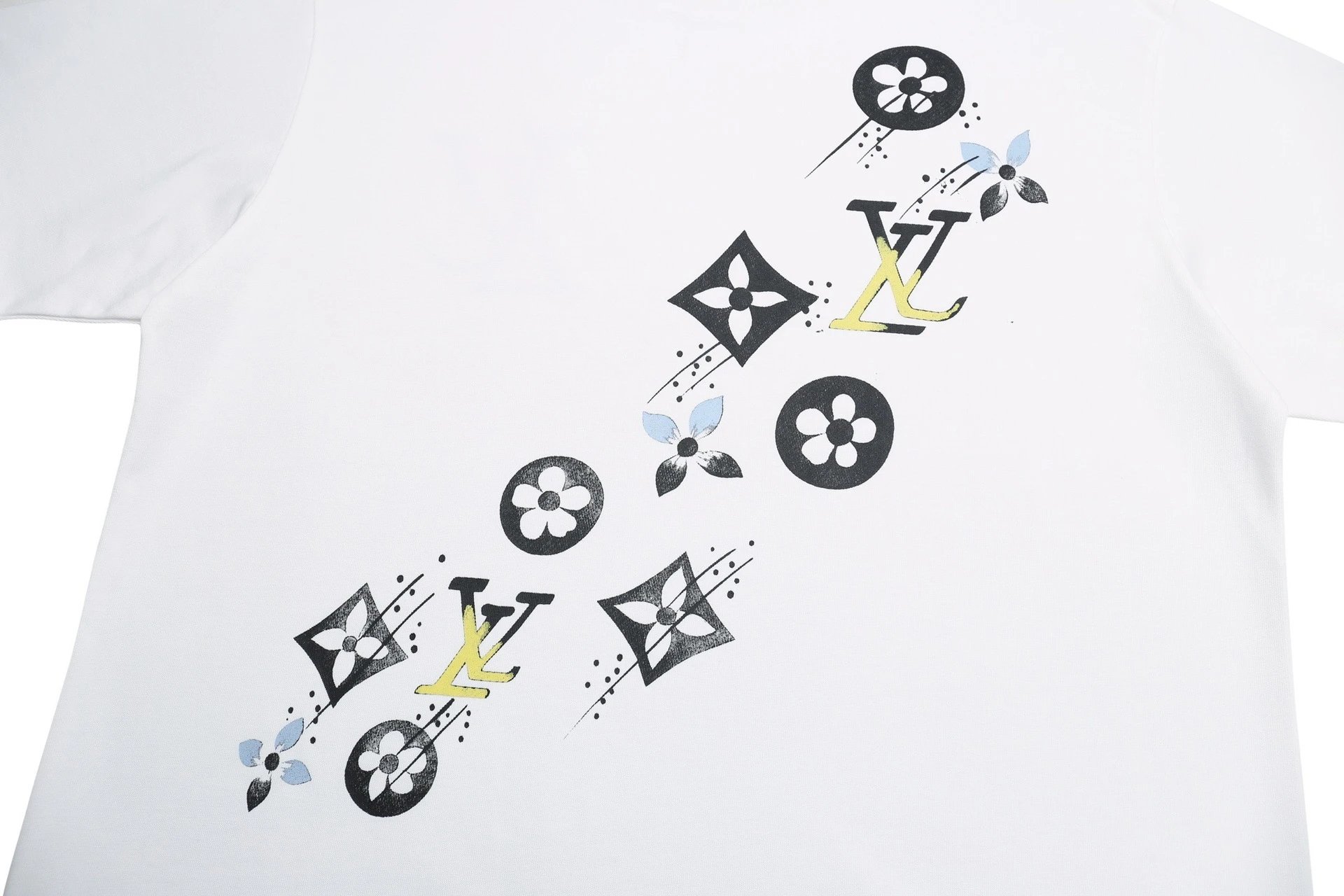 Design Abstract Print White T-Shirt - 19