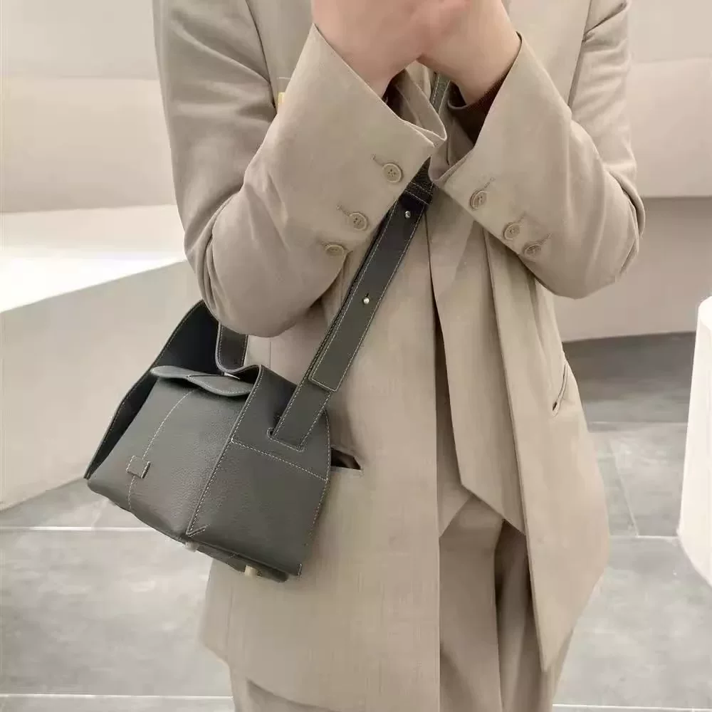 Jacquemus Le Chiquito Beige Grained Leather Underarm Bag Shoulder Bags - 5