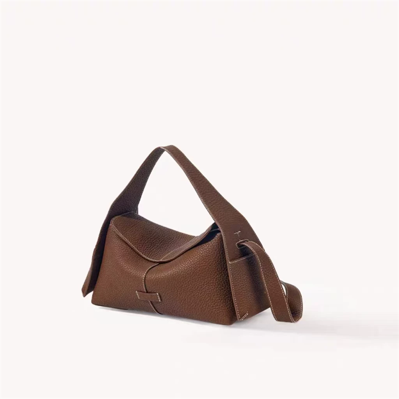 Jacquemus Le Chiquito Beige Grained Leather Underarm Bag Shoulder Bags - 22